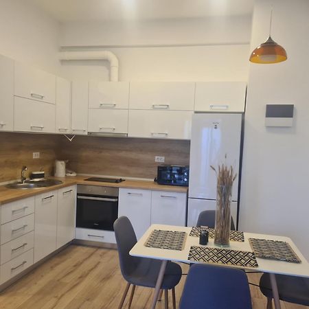 Luxury Central Newapartments One Bacău Exterior foto